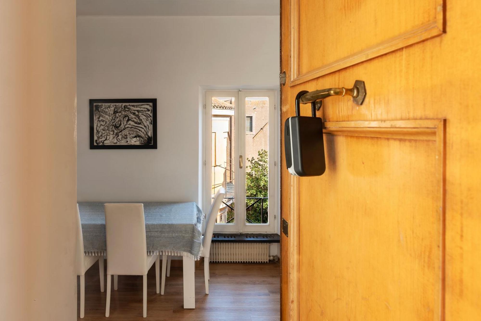 Via Del Pie Di Marmo Private Apartment Roma Ngoại thất bức ảnh